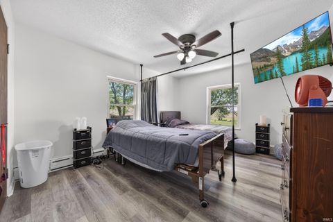 Tiny photo for 2523 S Business 31, Peru, IN 46970 (MLS # 202618815)
