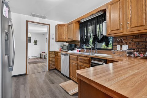 Tiny photo for 2523 S Business 31, Peru, IN 46970 (MLS # 202618815)