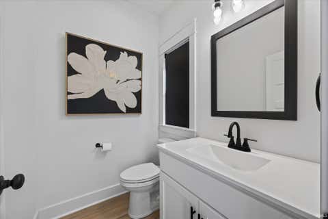 Tiny photo for 602 E Barton Woods Lane, Ellettsville, IN 47429 (MLS # 202635111)