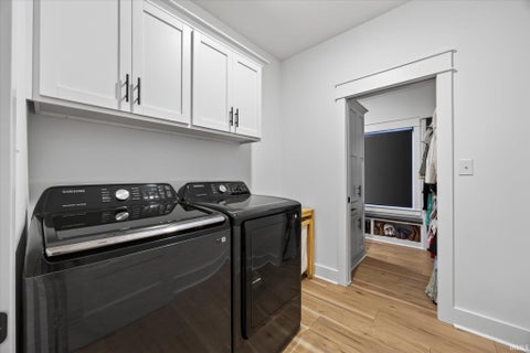 Tiny photo for 602 E Barton Woods Lane, Ellettsville, IN 47429 (MLS # 202635111)