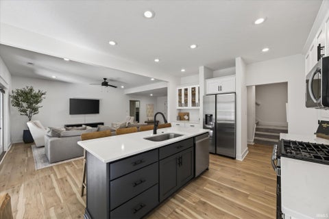 Tiny photo for 602 E Barton Woods Lane, Ellettsville, IN 47429 (MLS # 202635111)