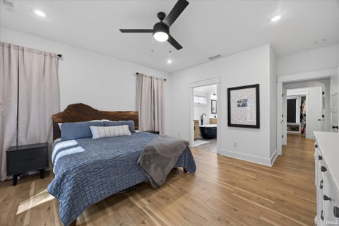 Tiny photo for 602 E Barton Woods Lane, Ellettsville, IN 47429 (MLS # 202635111)