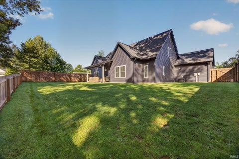Tiny photo for 602 E Barton Woods Lane, Ellettsville, IN 47429 (MLS # 202635111)