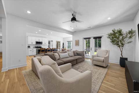 Tiny photo for 602 E Barton Woods Lane, Ellettsville, IN 47429 (MLS # 202635111)