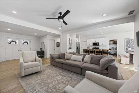 Tiny photo for 602 E Barton Woods Lane, Ellettsville, IN 47429 (MLS # 202635111)