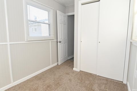 Tiny photo for 1108 E Gano Street, Kokomo, IN 46901 (MLS # 202547093)