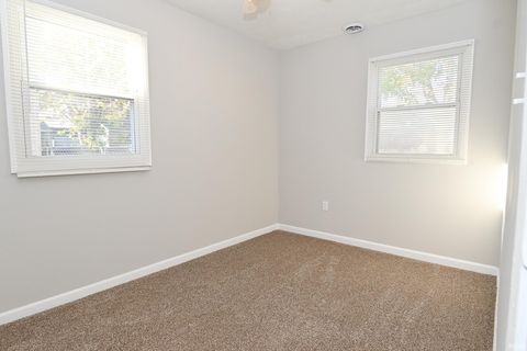 Tiny photo for 1108 E Gano Street, Kokomo, IN 46901 (MLS # 202547093)