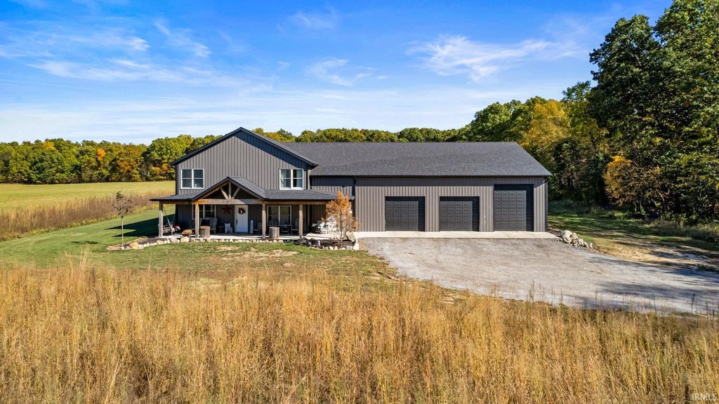 Photo of 52478 County Road 39, Middlebury, IN 46540 (MLS # 202542967)