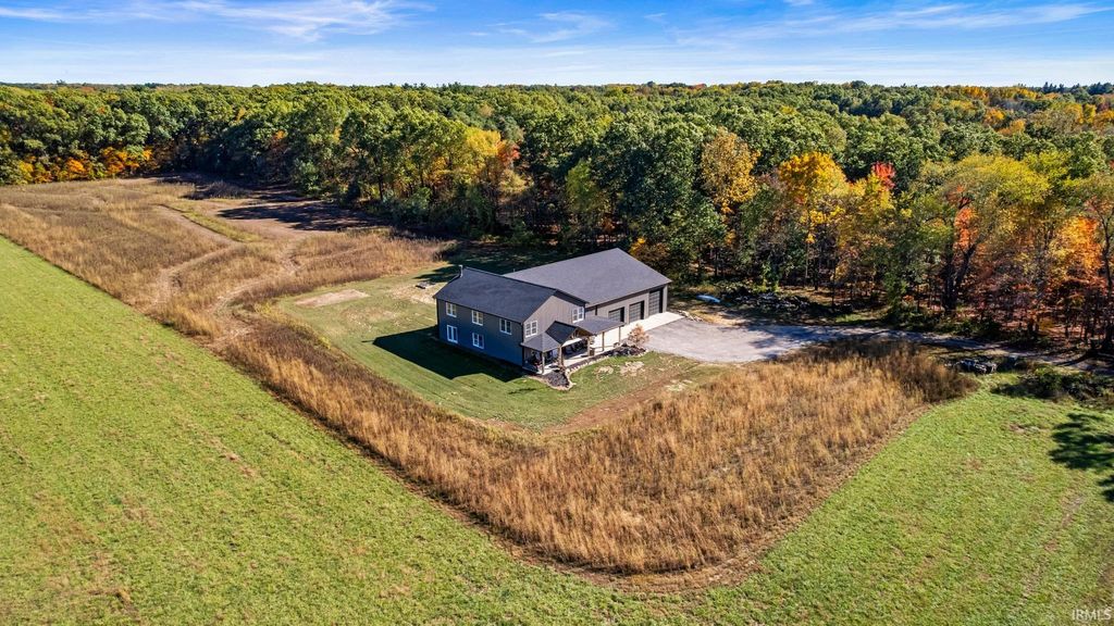 Photo of 52478 County Road 39, Middlebury, IN 46540 (MLS # 202542967)
