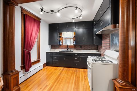 Tiny photo for 304 N Main Street, Columbia City, IN 46725 (MLS # 202540309)