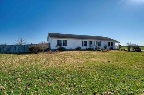 Photo of 3288 Smith Road, Boonville, IN 47601 (MLS # 202545502)