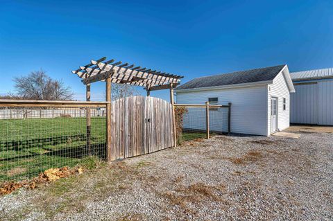 Tiny photo for 3288 Smith Road, Boonville, IN 47601 (MLS # 202545502)