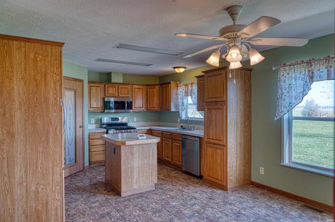 Tiny photo for 3288 Smith Road, Boonville, IN 47601 (MLS # 202545502)