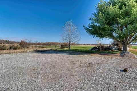 Tiny photo for 3288 Smith Road, Boonville, IN 47601 (MLS # 202545502)