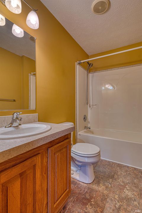 Tiny photo for 3288 Smith Road, Boonville, IN 47601 (MLS # 202545502)