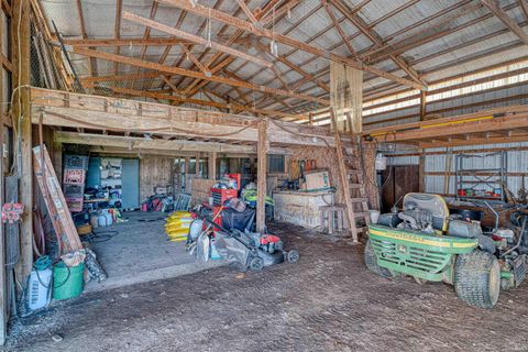 Tiny photo for 3288 Smith Road, Boonville, IN 47601 (MLS # 202545502)