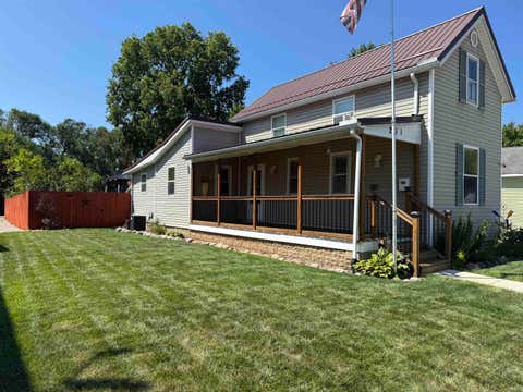 Tiny photo for 261 Columbia Avenue, Peru, IN 46970 (MLS # 202631836)