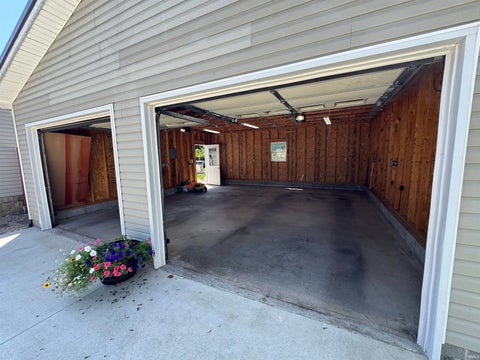 Tiny photo for 261 Columbia Avenue, Peru, IN 46970 (MLS # 202631836)