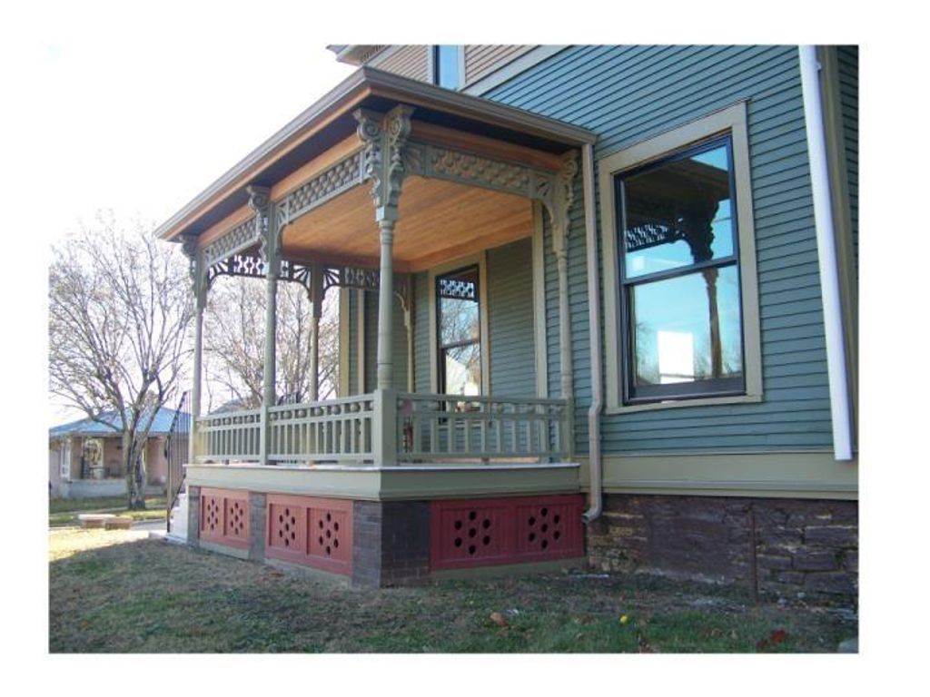 Photo of 196 E Main Street, Wabash, IN 46992 (MLS # 202548742)