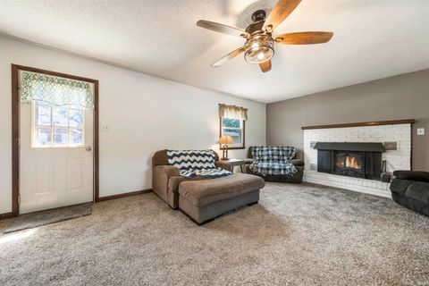 Tiny photo for 952 N County road 575 Road, Richland, IN 47634 (MLS # 202534873)