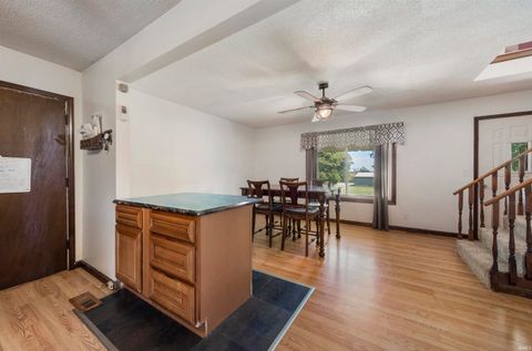 Tiny photo for 952 N County road 575 Road, Richland, IN 47634 (MLS # 202534873)