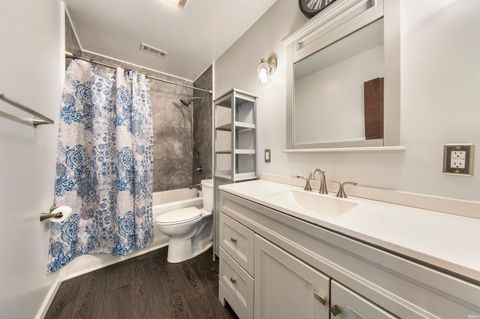 Tiny photo for 952 N County road 575 Road, Richland, IN 47634 (MLS # 202534873)