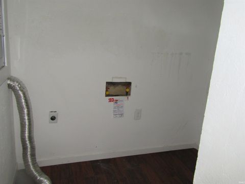 Tiny photo for 128 W HIGH Street, Greentown, IN 46936 (MLS # 202531037)