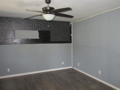 Tiny photo for 128 W HIGH Street, Greentown, IN 46936 (MLS # 202531037)