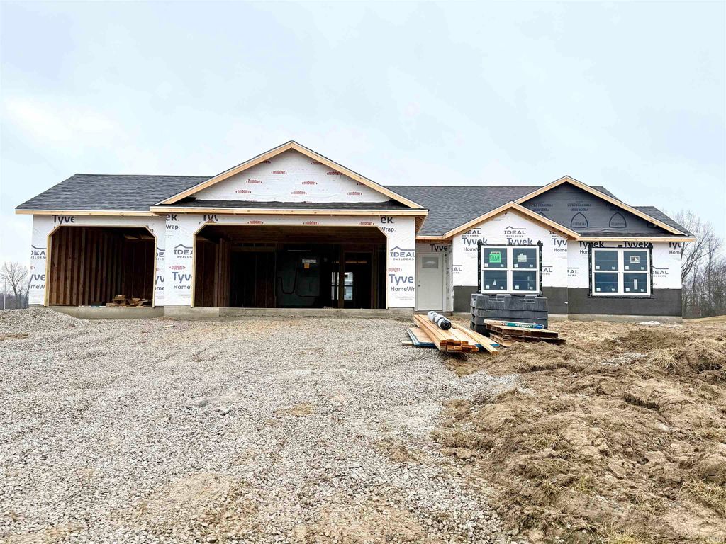 Photo of 2315 Chandler Way, Auburn, IN 46706 (MLS # 202608148)