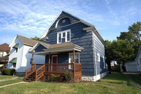 Tiny photo for 120 E 6TH Street, Mishawaka, IN 46544 (MLS # 202639279)