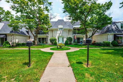 Photo for 4501 N Wheeling 1-202 Avenue 1-202