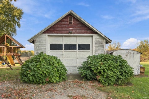 Tiny photo for 1507 E 100 N Road, Logansport, IN 46947 (MLS # 202644695)
