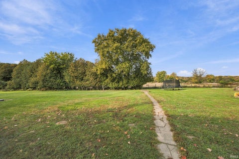 Tiny photo for 1507 E 100 N Road, Logansport, IN 46947 (MLS # 202644695)