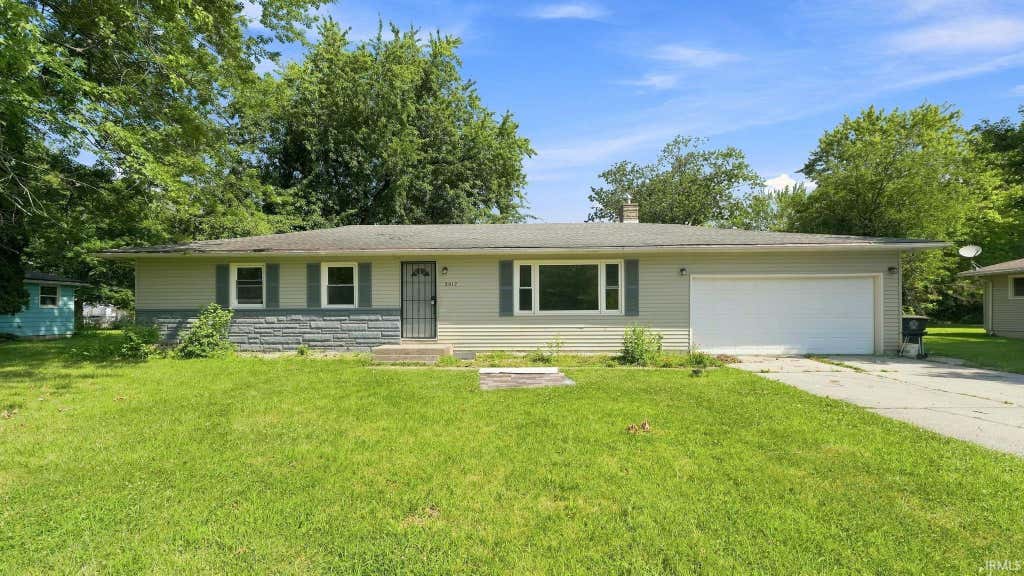Photo of 2917 Dexter Drive, Fort Wayne, IN 46816 (MLS # 202631606)