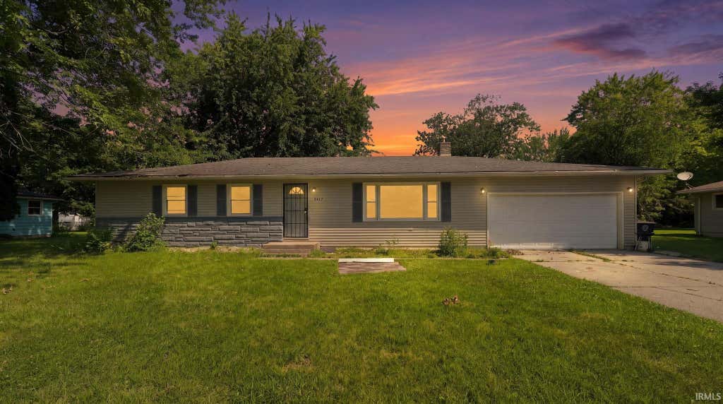 Photo of 2917 Dexter Drive, Fort Wayne, IN 46816 (MLS # 202631606)