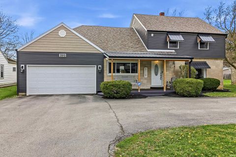 Photo of 3910 S Adams Street, Marion, IN 46953 (MLS # 202611400)