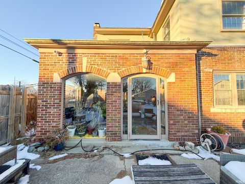 Tiny photo for 1235 W Sycamore Street, Kokomo, IN 46901 (MLS # 202548314)