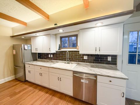 Tiny photo for 1235 W Sycamore Street, Kokomo, IN 46901 (MLS # 202548314)