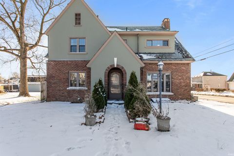 Photo of 1235 W Sycamore Street, Kokomo, IN 46901 (MLS # 202548314)