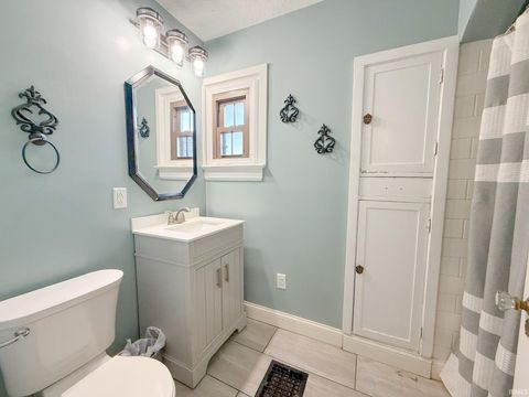 Tiny photo for 1235 W Sycamore Street, Kokomo, IN 46901 (MLS # 202548314)