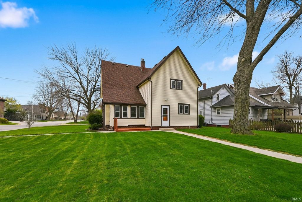 Photo of 801 S Jackson Street, Auburn, IN 46706 (MLS # 202614462)