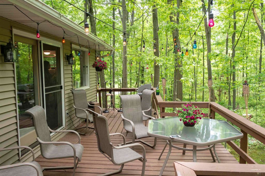 Photo of 175 Lane 650A Snow Lake, Fremont, IN 46737 (MLS # 202617781)