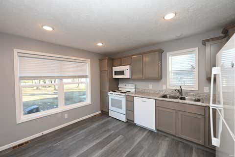 Tiny photo for 601 S Burson Street, Winamac, IN 46996 (MLS # 202633888)