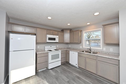 Tiny photo for 601 S Burson Street, Winamac, IN 46996 (MLS # 202633888)