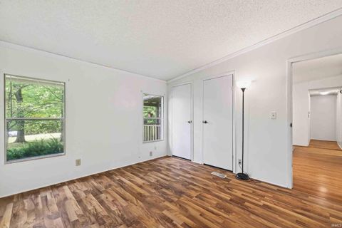 Tiny photo for 4919 E St Rd 58, Bloomfield, IN 47424 (MLS # 202536683)