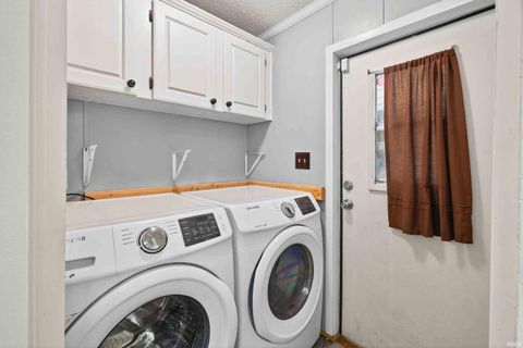 Tiny photo for 4919 E St Rd 58, Bloomfield, IN 47424 (MLS # 202536683)