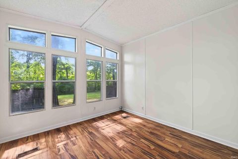 Tiny photo for 4919 E St Rd 58, Bloomfield, IN 47424 (MLS # 202536683)