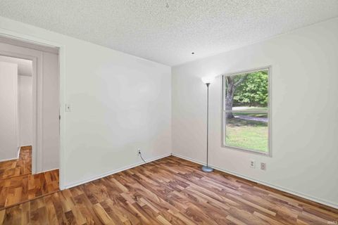 Tiny photo for 4919 E St Rd 58, Bloomfield, IN 47424 (MLS # 202536683)