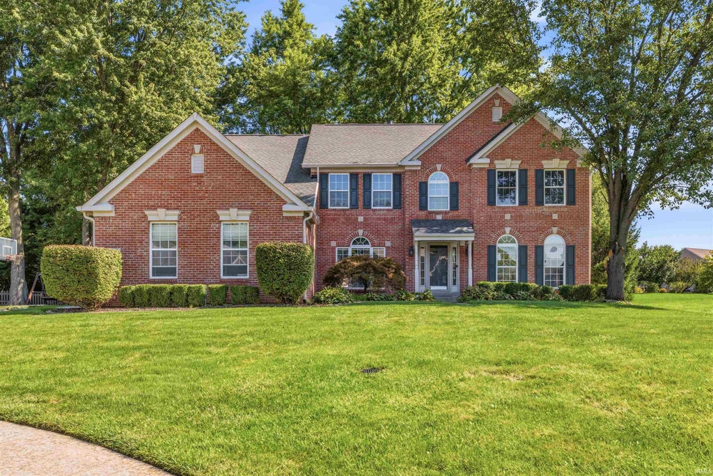 Photo of 6374 Timberbluff Circle, Avon, IN 46123 (MLS # 202635902)