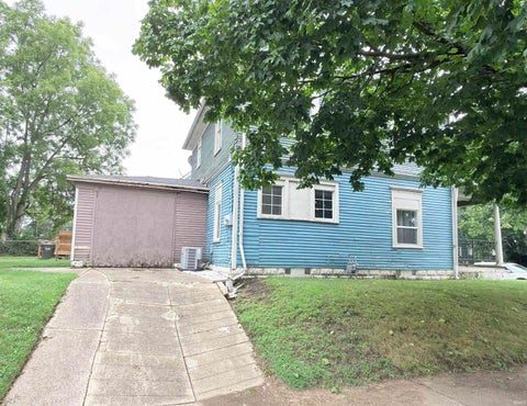 Tiny photo for 134 E Calvert Street, South Bend, IN 46613 (MLS # 202633378)